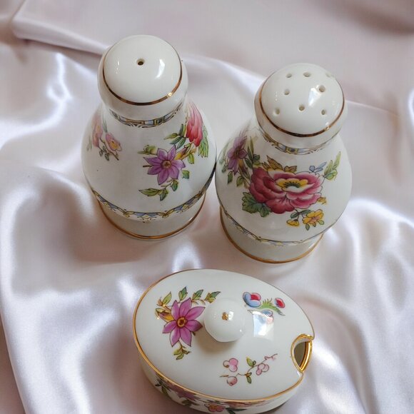 Royal Grafton Malvern Fine Bone China Four Piece Cruet Salt Pepper Shaker Set - Picture 8 of 16